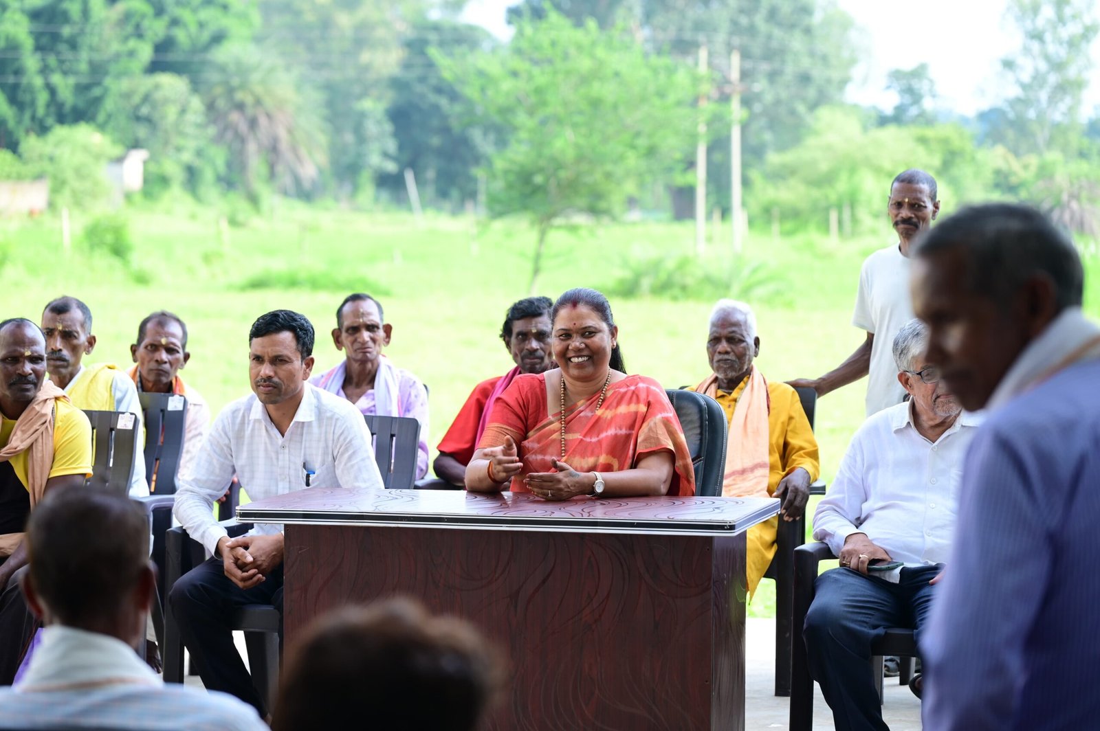 विधायक गोमती साय ने अचानक पहुँचकर सुनीं बालाझार पंचायत की समस्याएँ