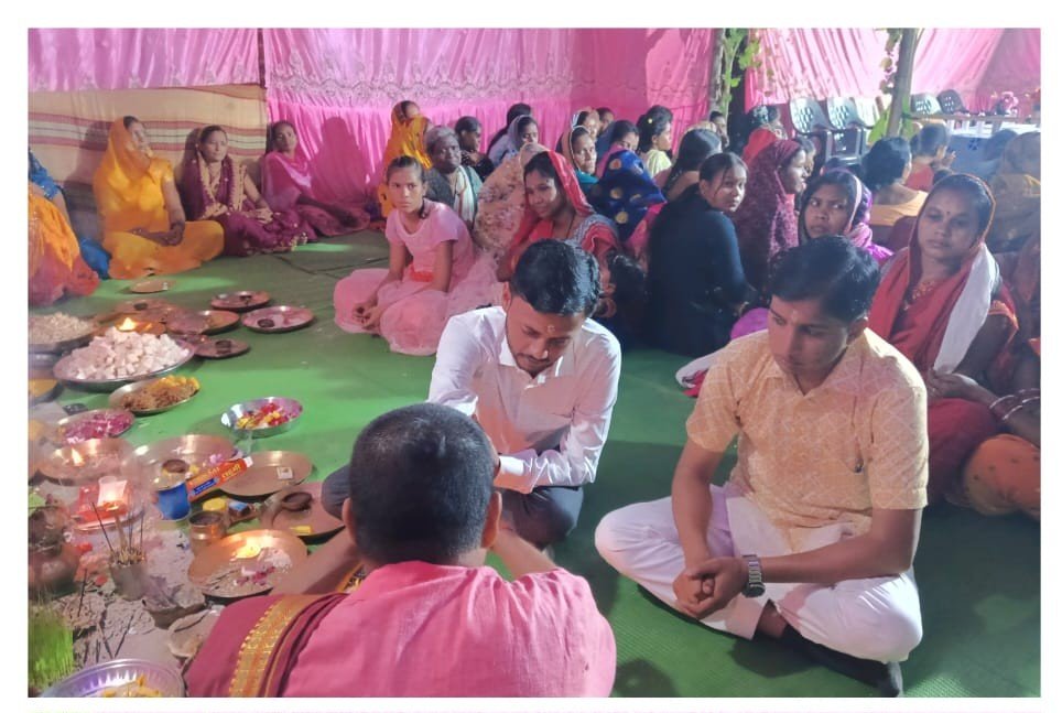 कोड़केल ख़जरी में गणेश पूजा महोत्सव, सांस्कृतिक कार्यक्रम में उमड़ी भीड़