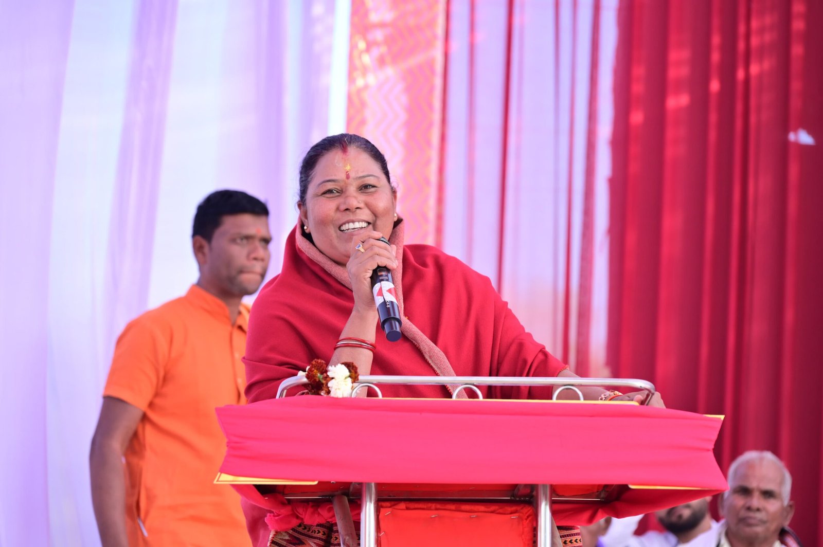 पत्थलगाँव: पालीडीह में आस्था और विकास का संगम, विधायक गोमती साय ने किया शिव मंदिर और सामुदायिक भवन का भूमिपूजन