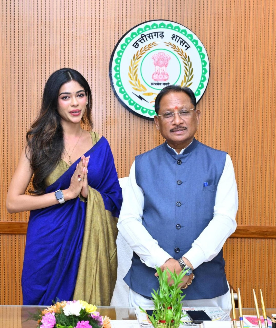 सदन में ‘मिस इंडिया छत्तीसगढ़’ की मौजूदगी: अनुष्का सोन ने सीएम साय से की मुलाकात, कहा- “ऐतिहासिक सत्र से मिली नारी शक्ति को प्रेरणा”