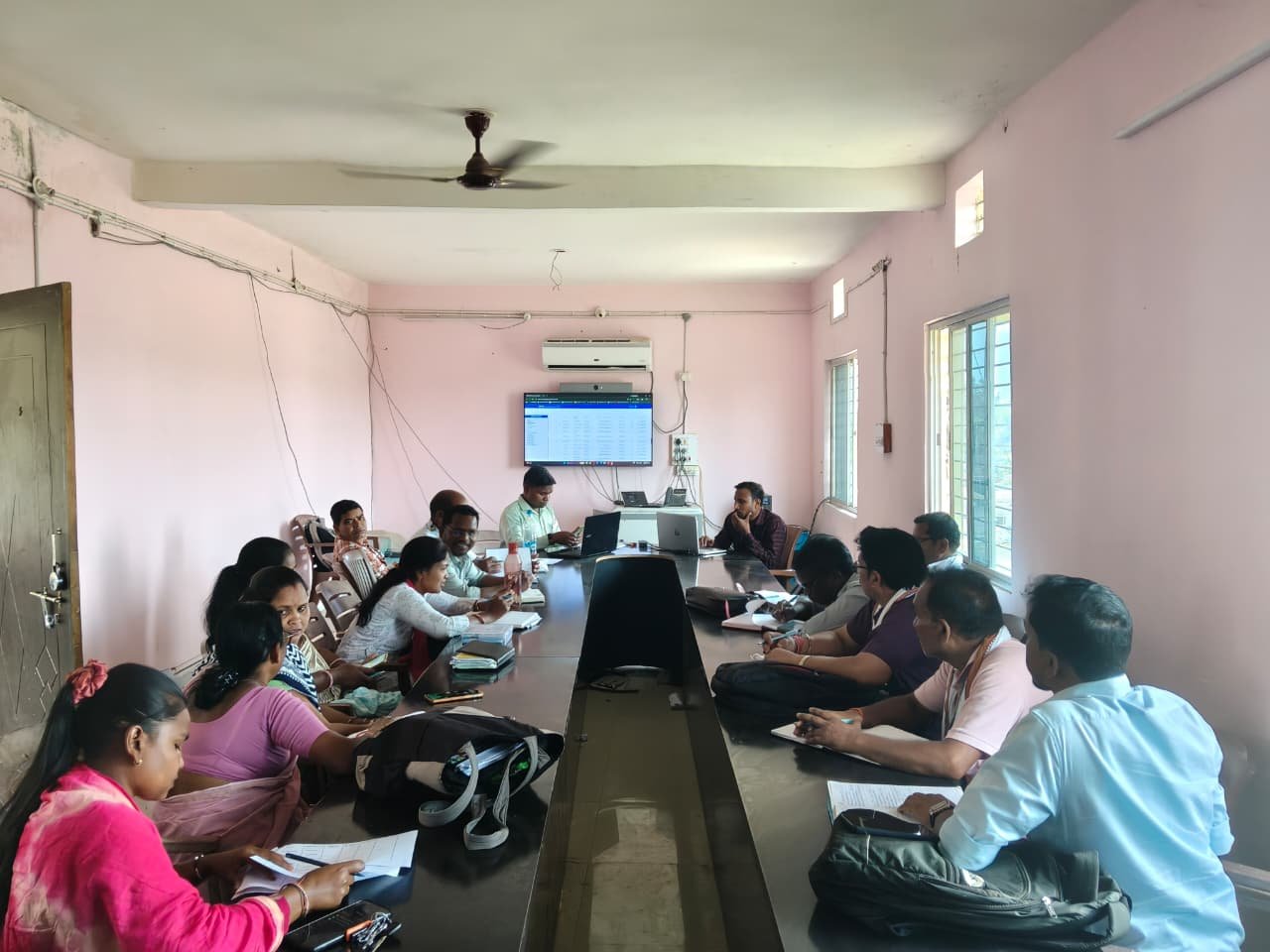 जशपुर के गांवों में ही मिलेंगी 400+ सरकारी सुविधाएं,अब छोटे कामों के लिए नहीं काटने पड़ेंगे जिला मुख्यालय के चक्कर