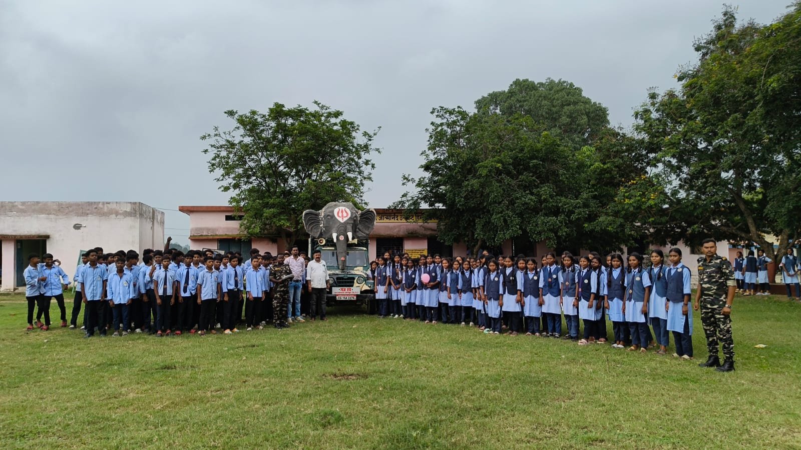 मानव-हाथी द्वंद्व घटाने जशपुर में ‘गजरथ यात्रा-2026’ का आगाज: ‘येलो ज़ोन’ के गांवों और स्कूलों में जागरूकता अभियान तेज