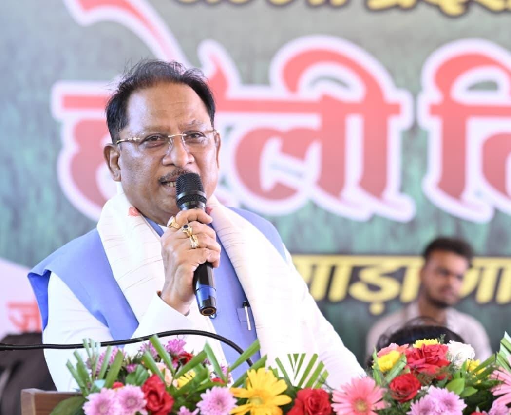किसानों की समृद्धि से ही समृद्ध होगा छत्तीसगढ़: हरेली पर राजस्व मंत्री के गृह प्रवेश में बोले CM विष्णु देव साय
