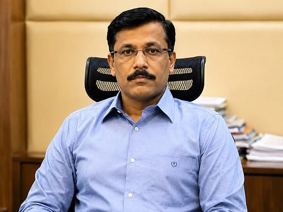 20 साल, 25 तबादले: जानिए ‘सिंघम’ IAS तुकाराम मुंढे की पूरी कहानी और पिछले 60 दिनों की बड़ी हलचल