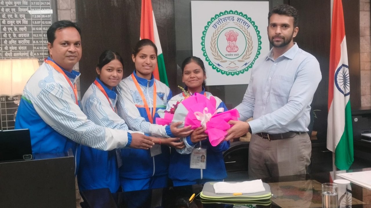 रायगढ़ की बेटियों ने मलेशिया में रचा इतिहास: भारतीय महिला लैक्रॉस टीम ने जीता कांस्य पदक